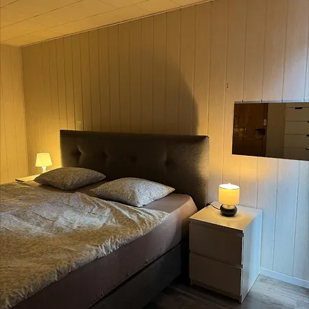 Zentrale In *