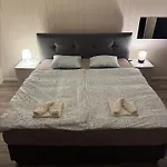 דירה Zentrale In *